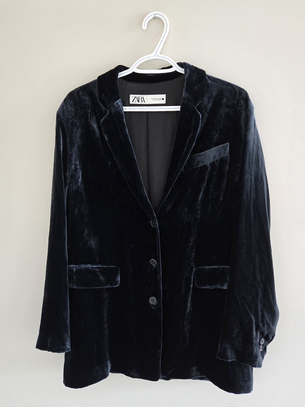 Zara midnight navy blue velvet blazer jacket, 3-button, medium